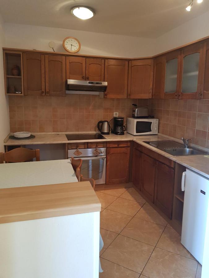Apartment Korni โปเรช ภายนอก รูปภาพ