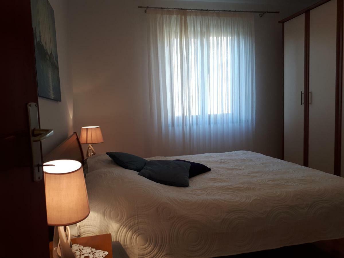 Apartment Korni โปเรช ภายนอก รูปภาพ